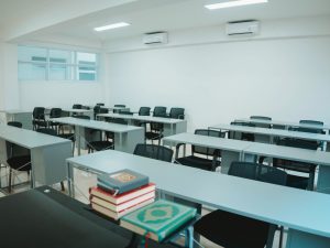 Vibesnya Bergaya Eropa: Begini Penampakan Gedung Sekolah IIEC