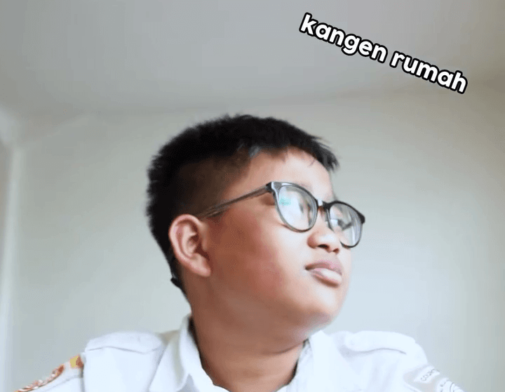 7 Cara Ampuh Mengatasi Homesick di Boarding School