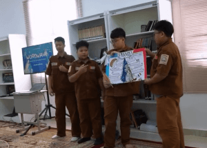 Bulan Bahasa Ekspresi Siswa IIEC dalam Arus Literasi Global