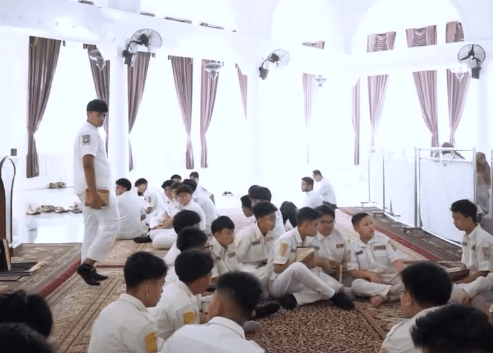 Membentuk Generasi Islami Melalui Sekolah yang Ramah dan Religius