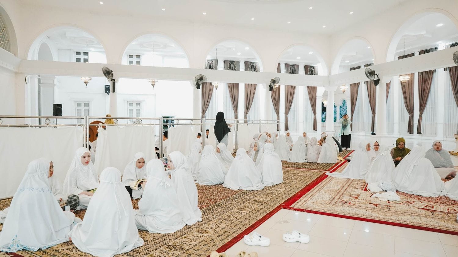 Model Pendidikan Boarding Islam Internasional dalam Membentuk Generasi Unggul